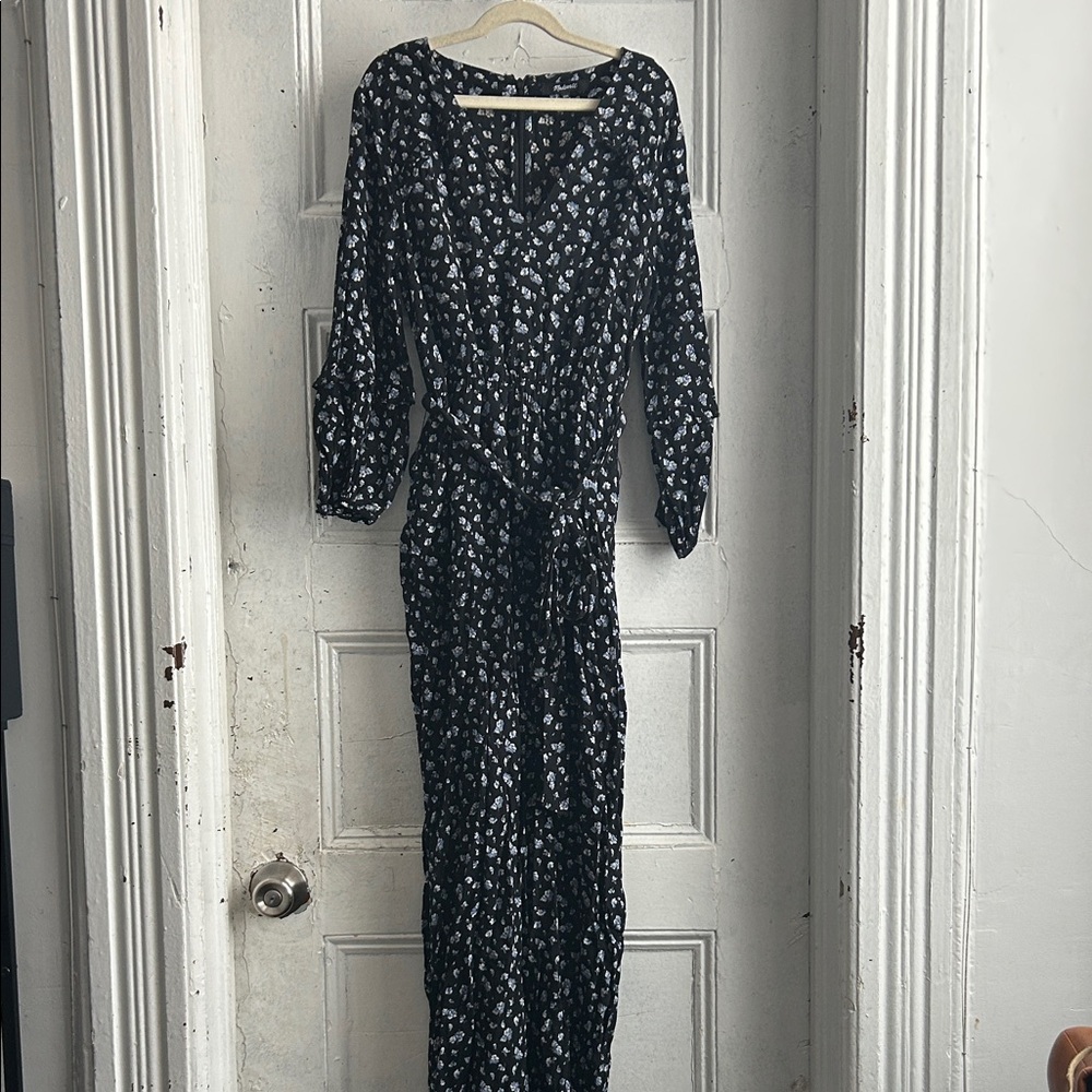 Madewell Black Jumpsuit with Blue Floral Print - size XXS